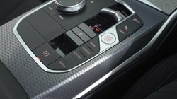 2025 (75) BMW 3 SERIES 320i M Sport 4dr Step Auto 5208023