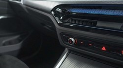 2025 (75) BMW 3 SERIES 320i M Sport 4dr Step Auto 5208036