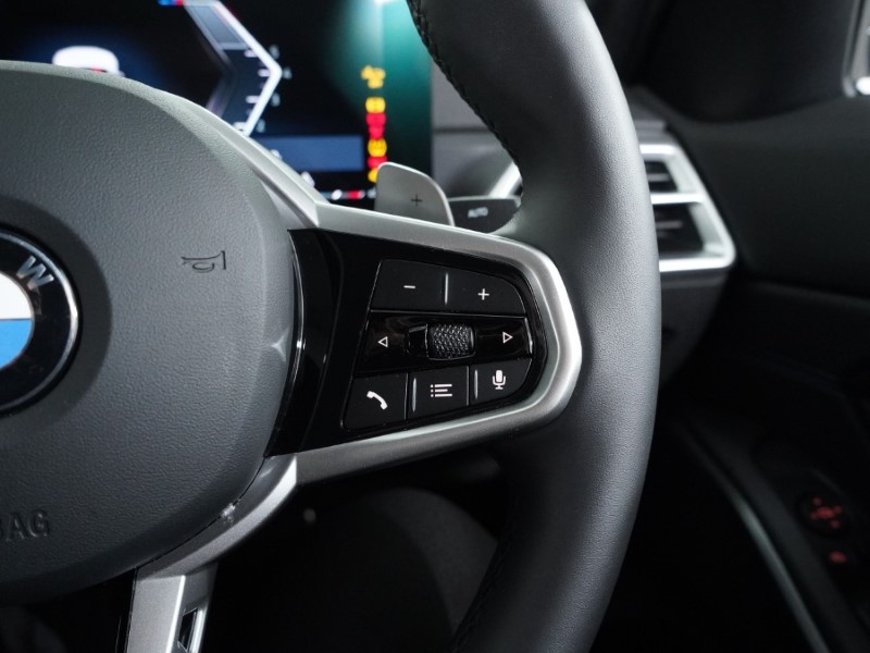 2025 (75) BMW 3 SERIES 320i M Sport 4dr Step Auto 5208016