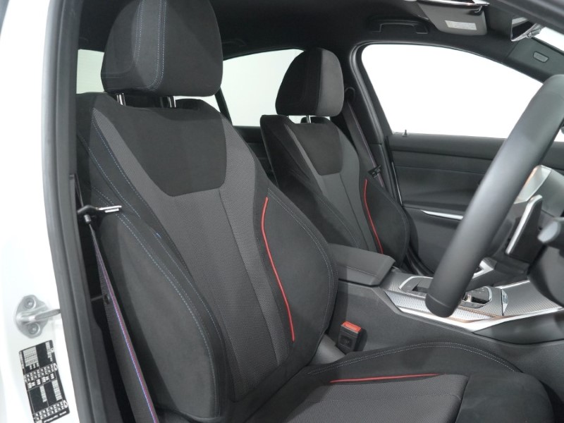 2025 (75) BMW 3 SERIES 320i M Sport 4dr Step Auto 5208009