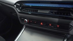 2025 (75) BMW 3 SERIES 320i M Sport 4dr Step Auto 5208035