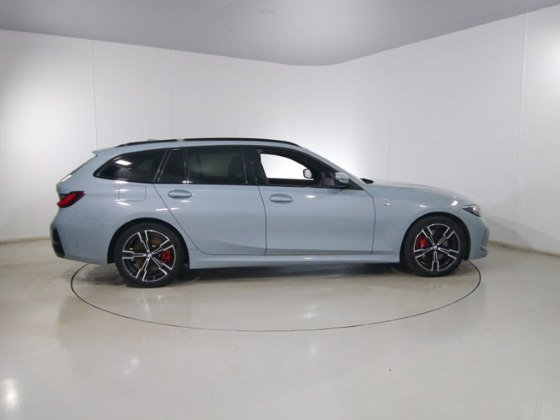 2025 (75) BMW 3 SERIES 320i M Sport 5dr Step Auto 5208092