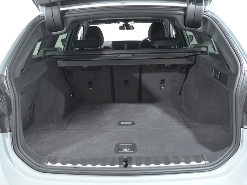 2025 (75) BMW 3 SERIES 320i M Sport 5dr Step Auto 5208049