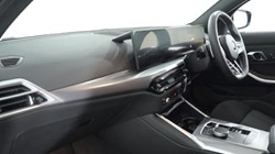 2025 (75) BMW 3 SERIES 320i M Sport 5dr Step Auto 5208050