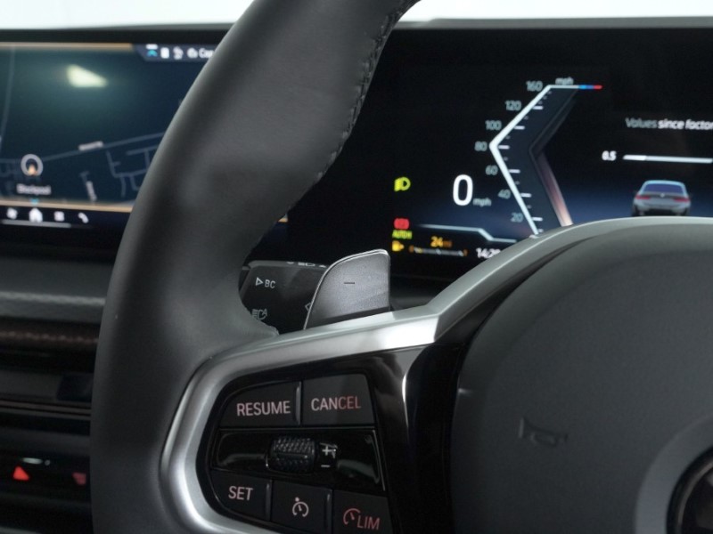 2025 (75) BMW 3 SERIES 320i M Sport 5dr Step Auto 5208067