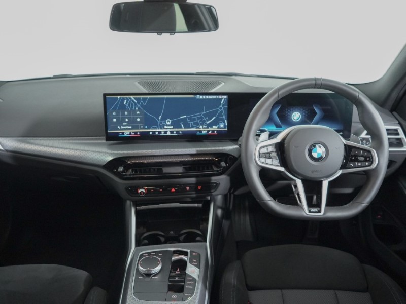 2025 (75) BMW 3 SERIES 320i M Sport 5dr Step Auto 5208053
