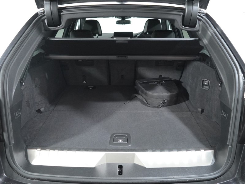 2023 (23) BMW 5 SERIES 530e xDrive M Sport 5dr Auto [Pro Pack] 5208189