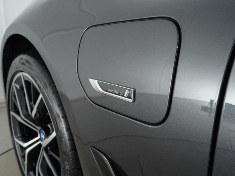 2023 (23) BMW 5 SERIES 530e xDrive M Sport 5dr Auto [Pro Pack] 5208191