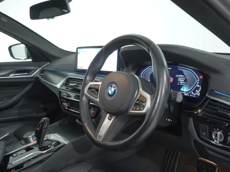 2023 (23) BMW 5 SERIES 530e xDrive M Sport 5dr Auto [Pro Pack] 5208209