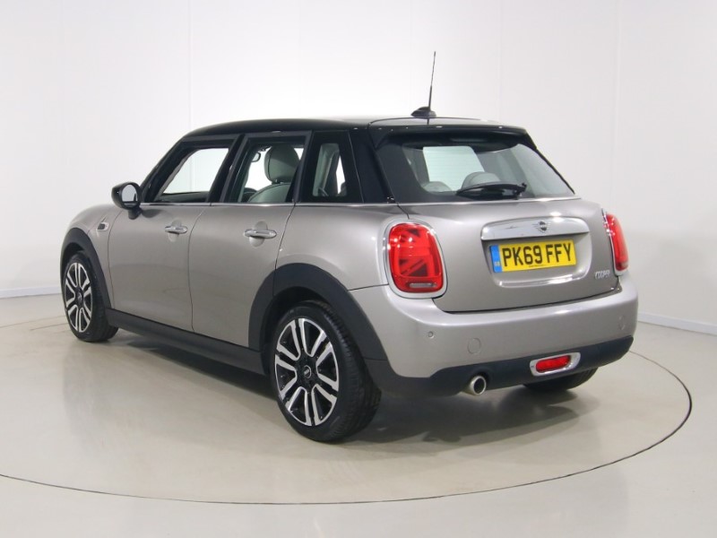 2019 (69) MINI HATCHBACK 1.5 Cooper Exclusive II 5dr 5222184