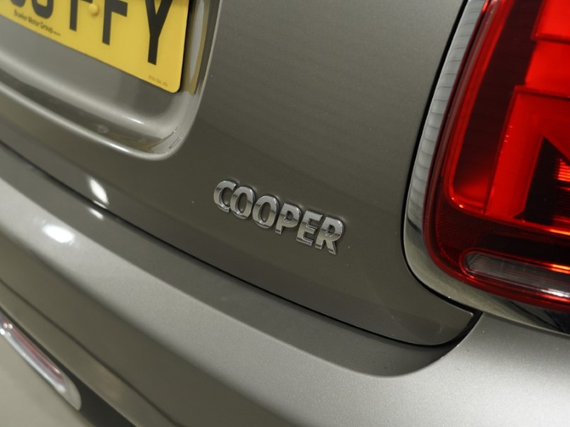 2019 (69) MINI HATCHBACK 1.5 Cooper Exclusive II 5dr 5222145