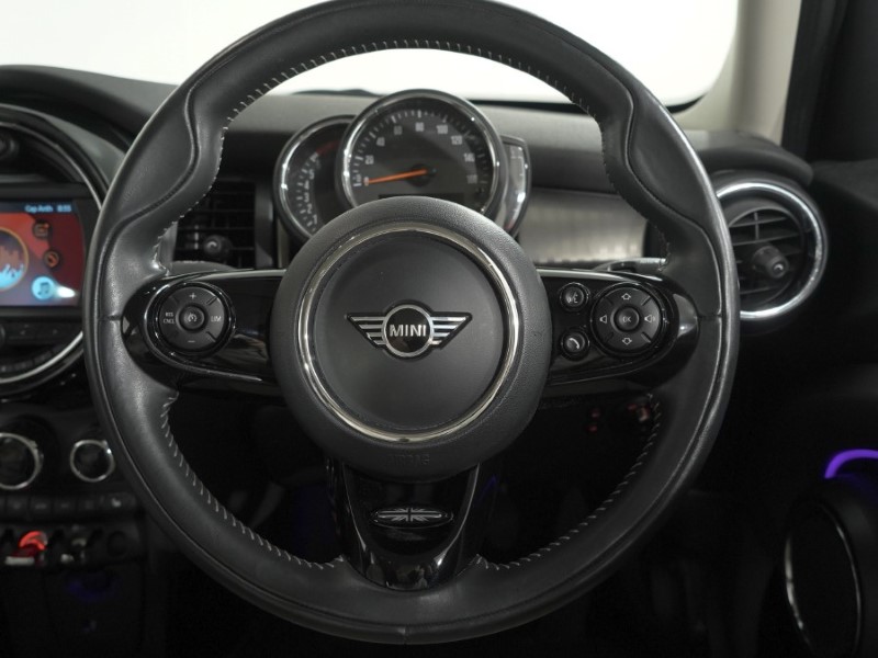 2019 (69) MINI HATCHBACK 1.5 Cooper Exclusive II 5dr 5222153