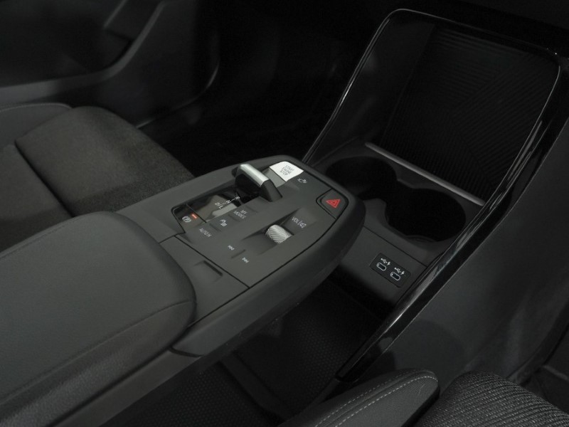 2023 (72) BMW 2 SERIES 220i MHT Sport 5dr DCT 5251300