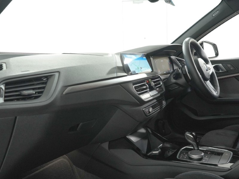 2024 (24) BMW 1 SERIES M135i xDrive 5dr Step Auto 5233300