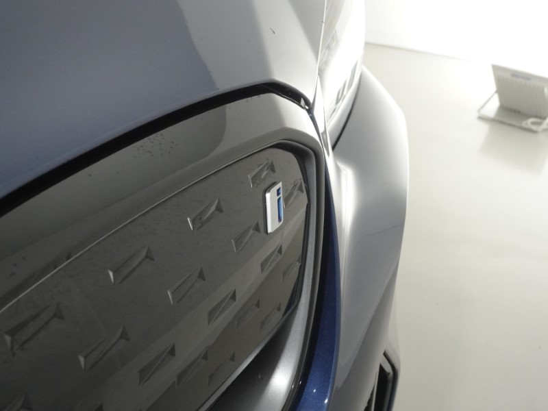 2022 (22) BMW iX3 345kW xDr50 M Sport Pro 113kWh 5dr Auto Tech PLUS/22kW 5221110