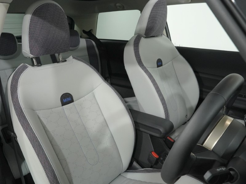 2024 (74) MINI COOPER 2.0 S Classic 3dr Auto 5234286