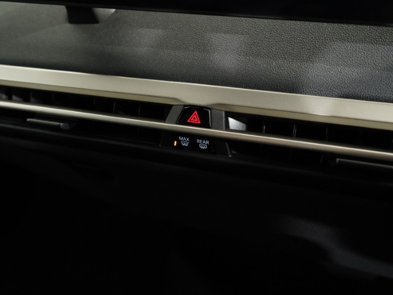 2022 (72) BMW iX 240kW xDrive40 M Sport Edition 76.6kWh 5dr Auto 5237686