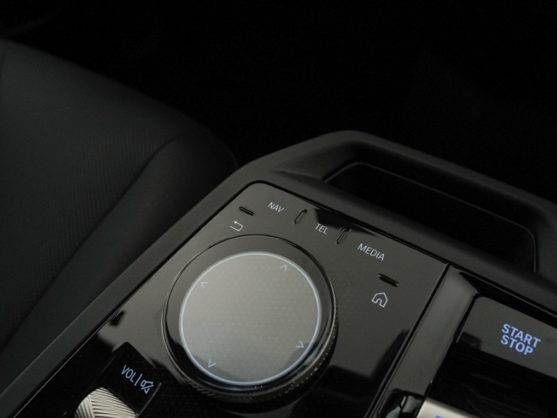 2022 (72) BMW iX 240kW xDrive40 M Sport Edition 76.6kWh 5dr Auto 5237684