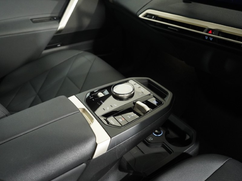 2022 (72) BMW iX 240kW xDrive40 M Sport Edition 76.6kWh 5dr Auto 5237668