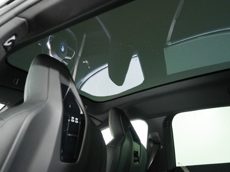 2022 (72) BMW iX 240kW xDrive40 M Sport Edition 76.6kWh 5dr Auto 5237651