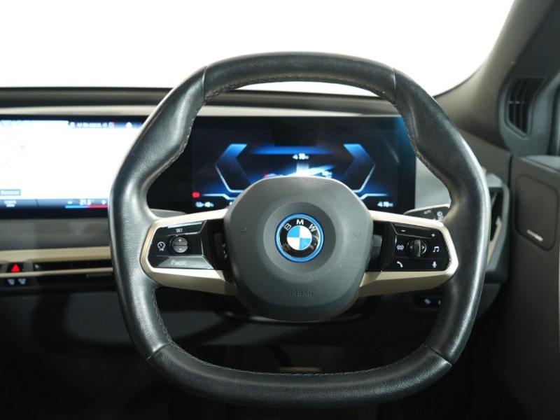 2022 (72) BMW iX 240kW xDrive40 M Sport Edition 76.6kWh 5dr Auto 5237656