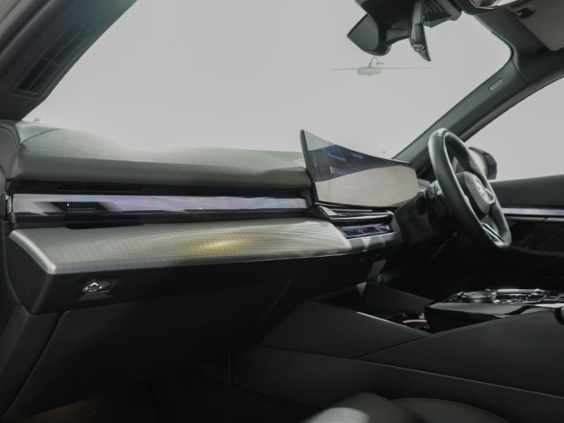 2024 (24) BMW I5 250kW eDrive40 M Sport 84kWh 4dr Auto 5239036