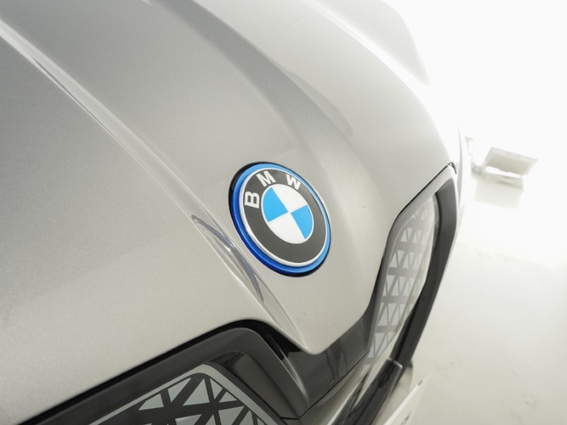 2025 (25) BMW iX 385kW xDrive50 M Sport 111.5kWh 5dr Auto 5240434