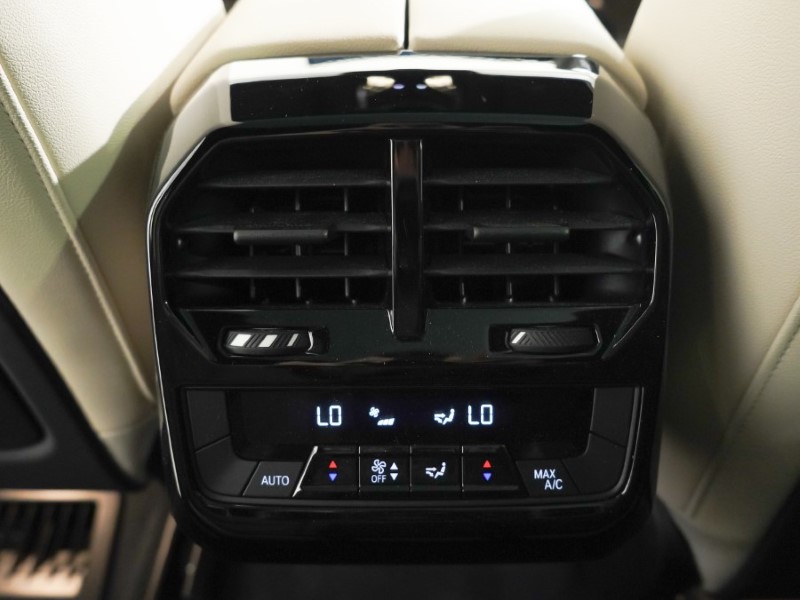 2025 (25) BMW iX 385kW xDrive50 M Sport 111.5kWh 5dr Auto 5240432