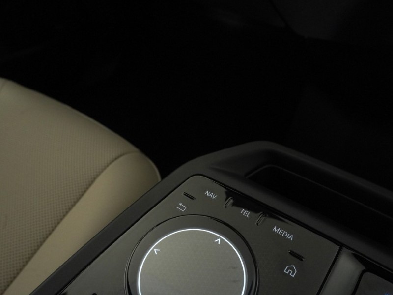 2025 (25) BMW iX 385kW xDrive50 M Sport 111.5kWh 5dr Auto 5240459