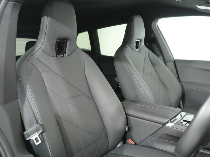 2024 (74) BMW iX 240kW xDrive40 M Sport 76.6kWh 5dr Auto 5239598