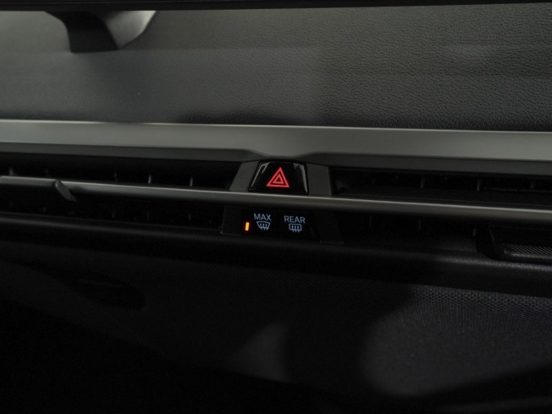 2024 (74) BMW iX 240kW xDrive40 M Sport 76.6kWh 5dr Auto 5239615