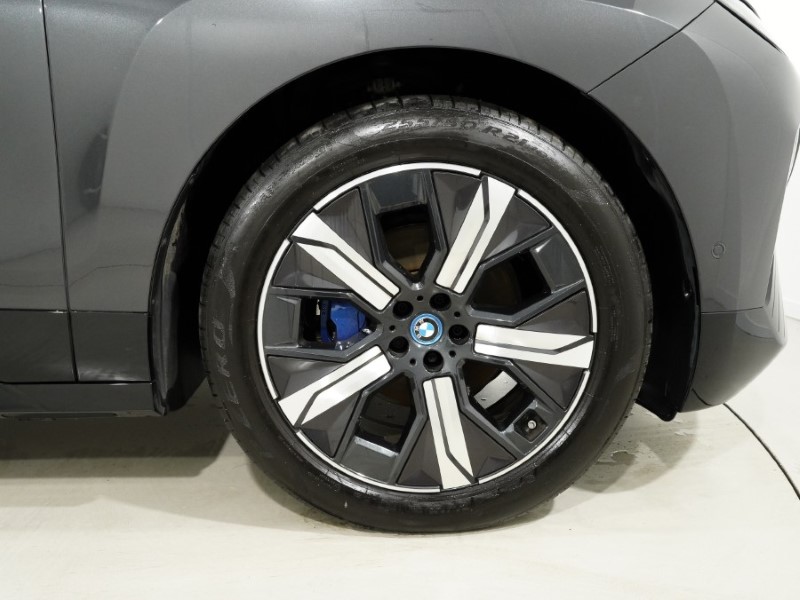 2024 (74) BMW iX 240kW xDrive40 M Sport 76.6kWh 5dr Auto 5239592