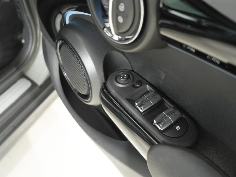 2022 (22) MINI HATCHBACK 1.5 Cooper Classic 5dr Auto 5320987