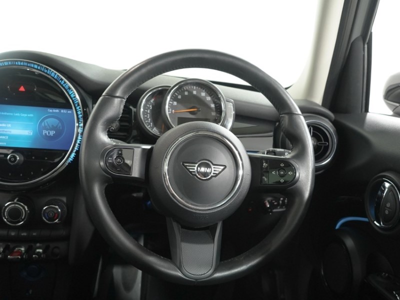 2022 (22) MINI HATCHBACK 1.5 Cooper Classic 5dr Auto 5320977