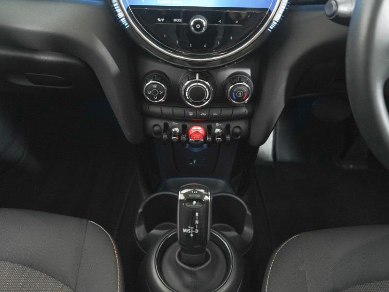 2022 (22) MINI HATCHBACK 1.5 Cooper Classic 5dr Auto 5320976