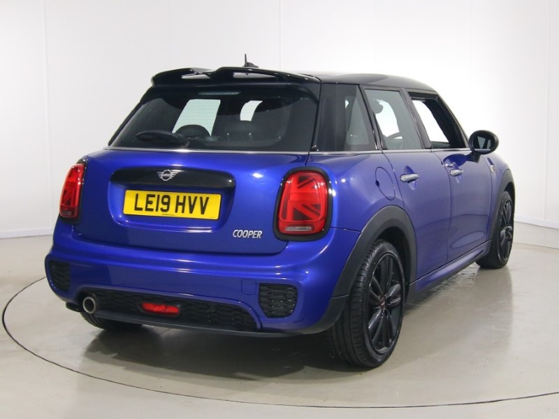 2019 (19) MINI HATCHBACK 1.5 Cooper Sport II 5dr 5259080