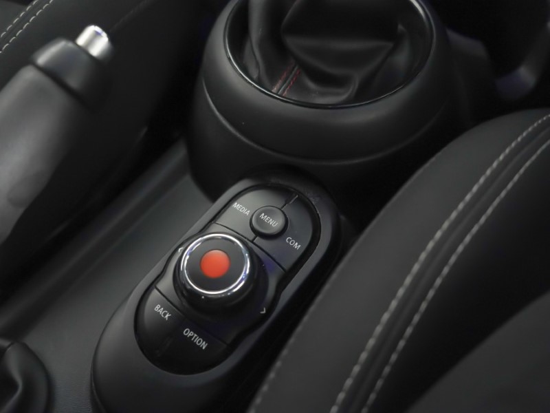 2019 (19) MINI HATCHBACK 1.5 Cooper Sport II 5dr 5259064