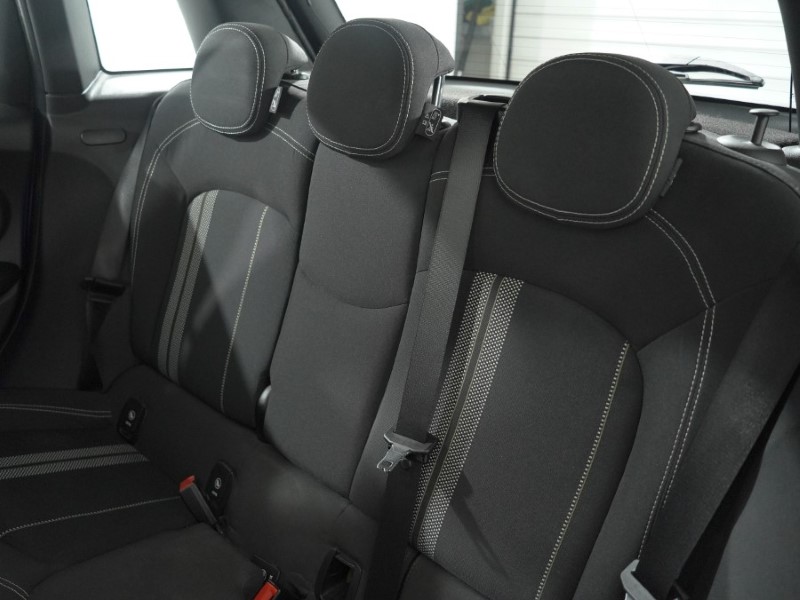 2019 (19) MINI HATCHBACK 1.5 Cooper Sport II 5dr 5259041