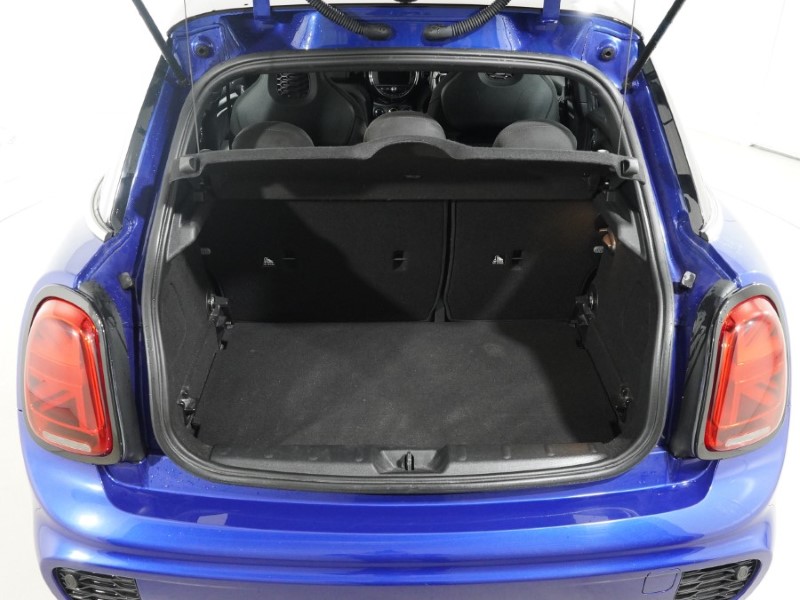 2019 (19) MINI HATCHBACK 1.5 Cooper Sport II 5dr 5259039