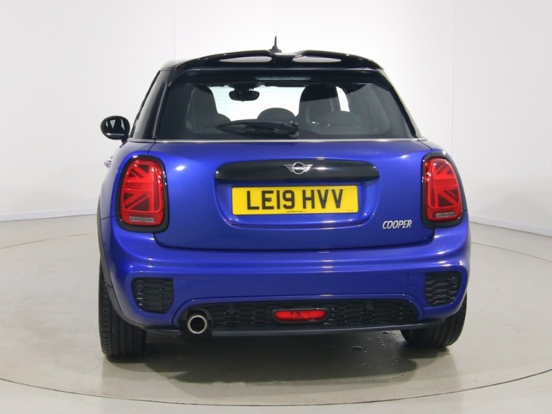 2019 (19) MINI HATCHBACK 1.5 Cooper Sport II 5dr 5259079