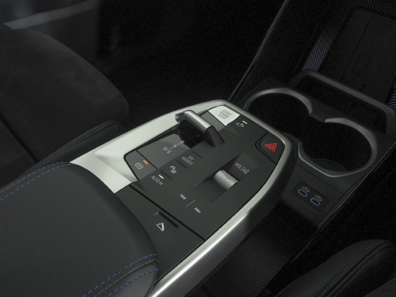 2025 (75) BMW X1 xDrive 23i MHT M Sport 5dr Step Auto 5245389