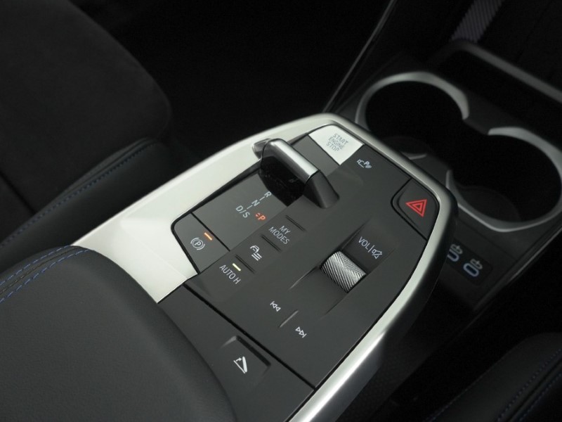 2025 (75) BMW X1 xDrive 23i MHT M Sport 5dr Step Auto 5245384