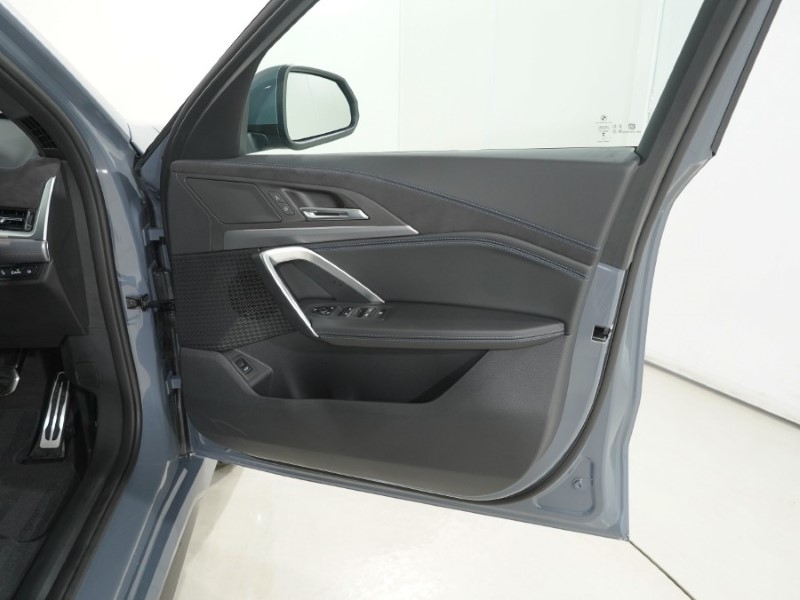 2026 (26) BMW iX1 150kW eDrive20 M Sport 65kWh 5dr Auto 5529299