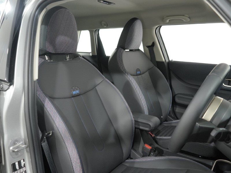 2024 (74) MINI COOPER 1.5 C Classic 5dr Auto 5259732