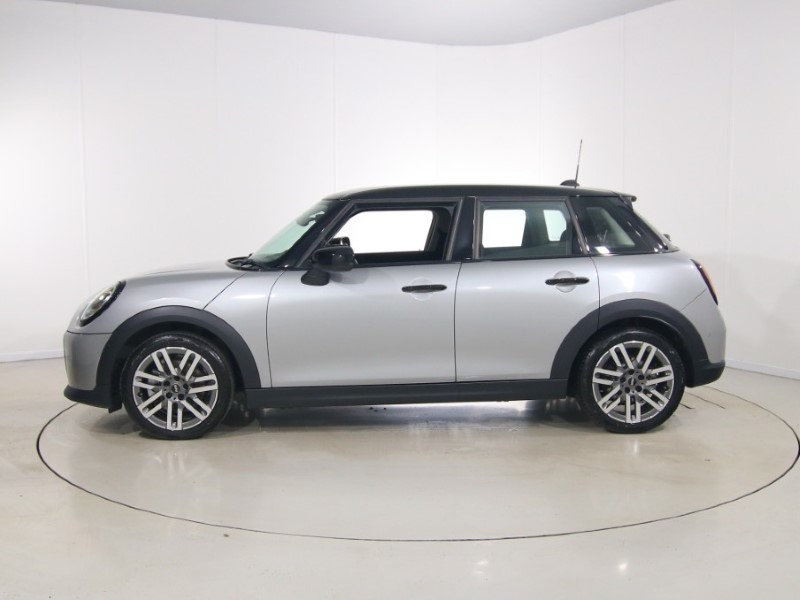 2024 (74) MINI COOPER 1.5 C Classic 5dr Auto 5259759