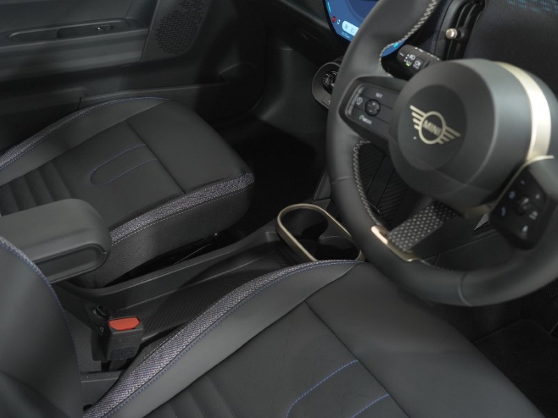 2024 (74) MINI COOPER 1.5 C Classic 5dr Auto 5259734