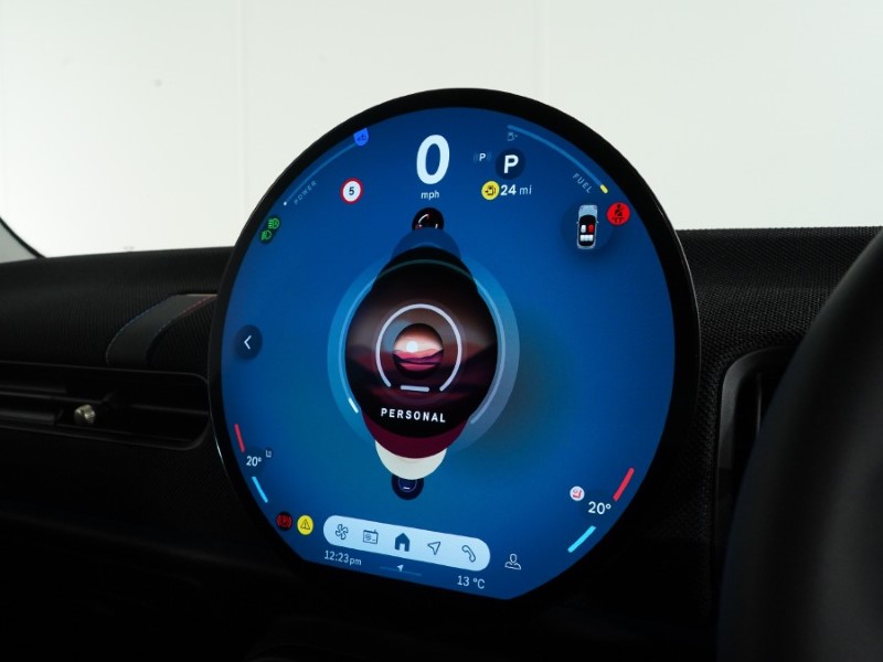 2024 (74) MINI COOPER 1.5 C Classic 5dr Auto 5259748