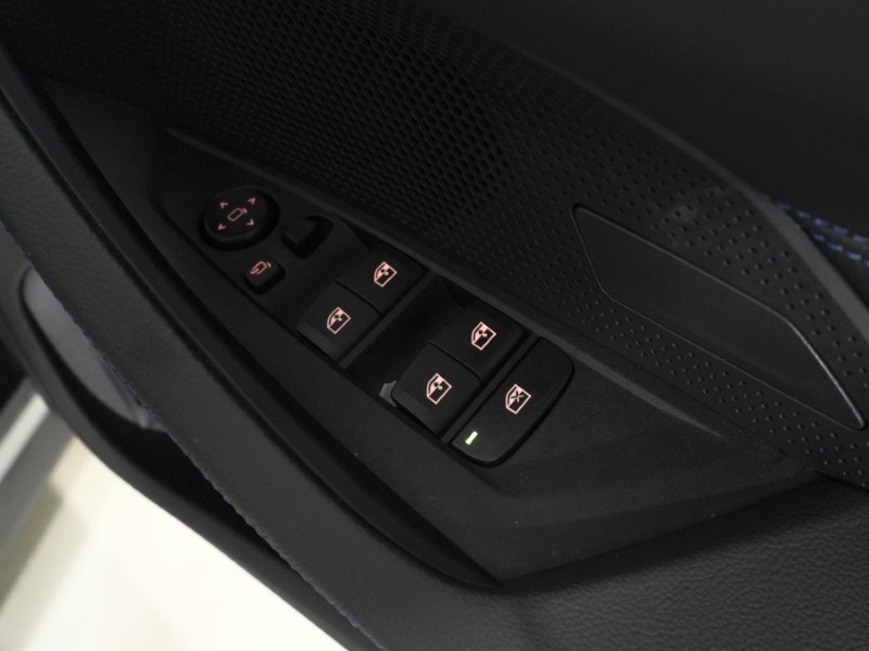 2025 (75) BMW I4 250kW eDrive40 M Sport 83.9kWh 5dr Auto 5240782