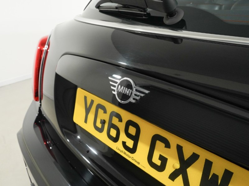 2019 (69) MINI HATCHBACK 1.5 Cooper Sport II 5dr 5265882