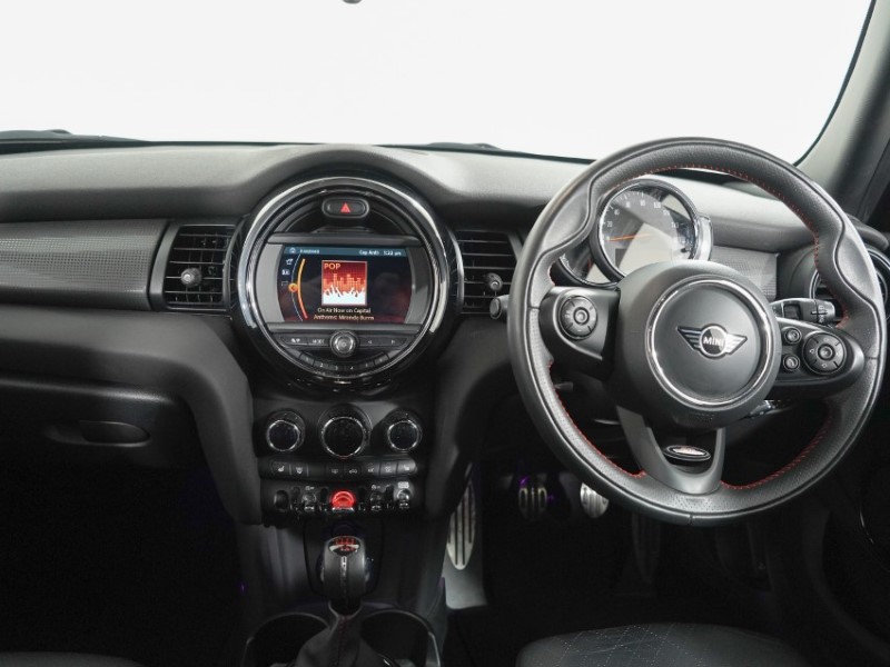 2019 (69) MINI HATCHBACK 1.5 Cooper Sport II 5dr 5265888